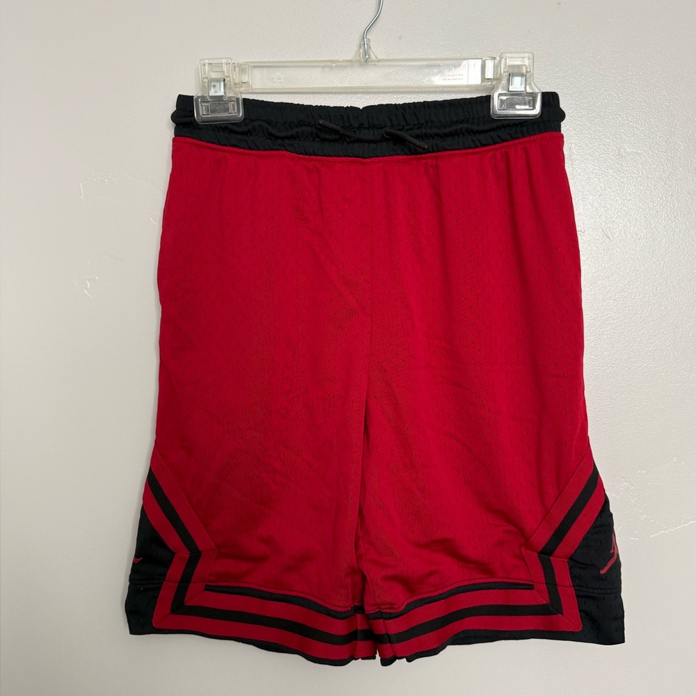 Jordan kids shorts. Red. Size XL